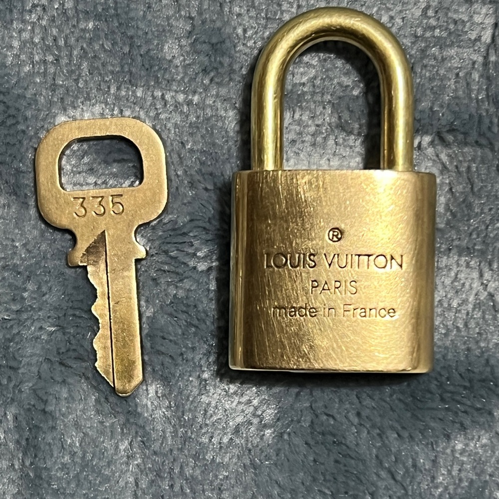 LV Lock&Key - Picture 4 of 5